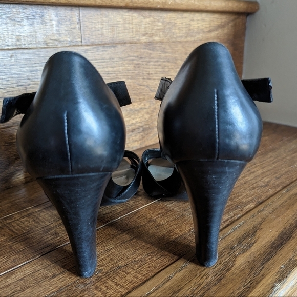 Black leather heels by Me Too, Danika woman's Size 7.5 - Picture 6 of 13
